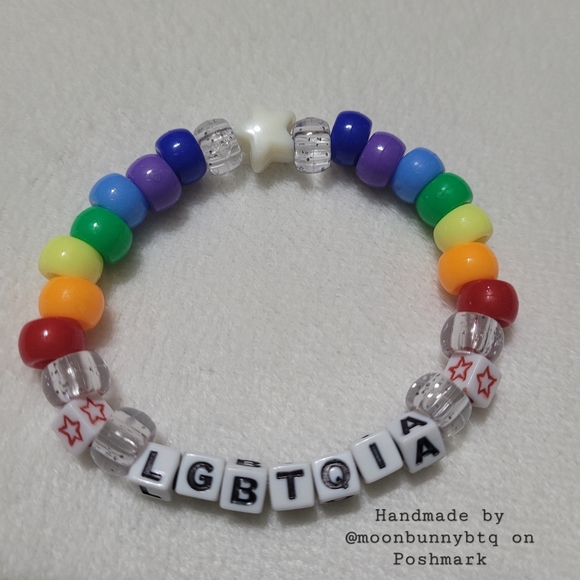 Handmade stacking bracelet "LGBTQIA" LGBT pride 🏳️🌈 beaded kandi - Picture 4 of 9